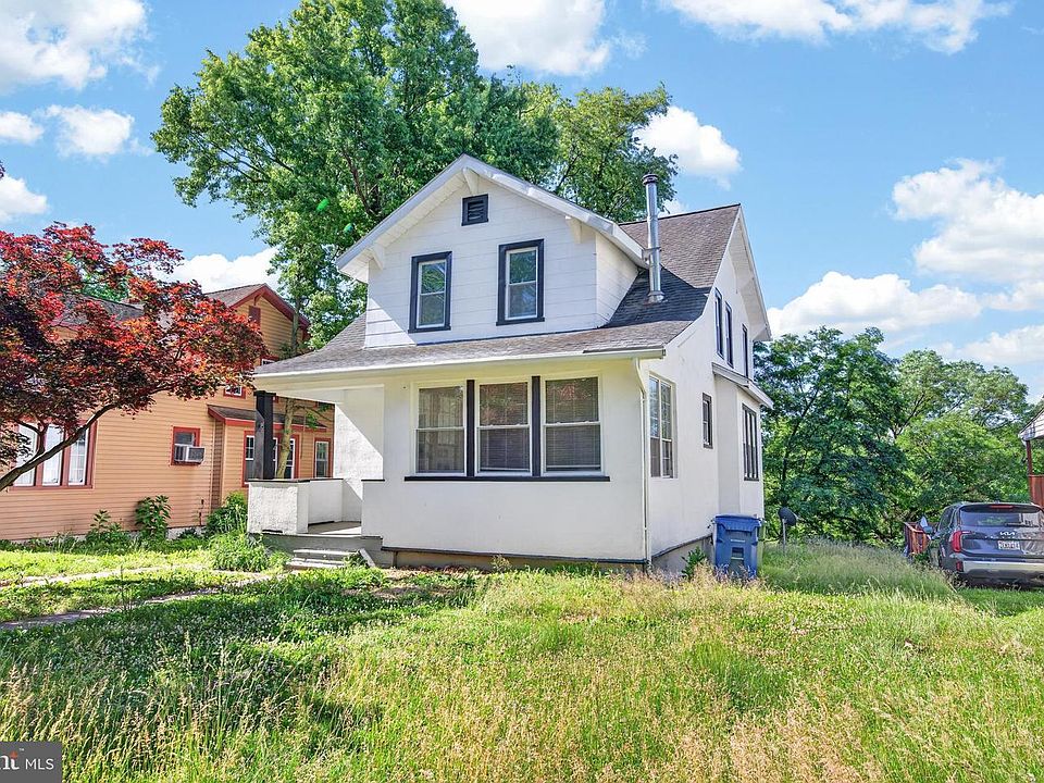 1st image of 3405 Parkside Dr
