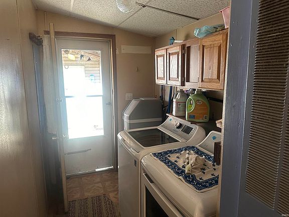3rd image of 701 W Egypt Hill Dr