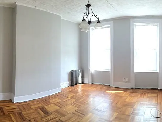 Rented by Tyler Vincent Real Estate Inc | media 6