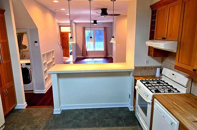 3 bed, 1.5 bath, 1484 sqft, $3,900 — Photo 1