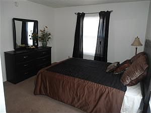2nd image of 3627 Lakepointe Dr APT 202