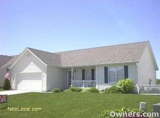 2817 Blackwater Blvd, Springfield, IL 62712