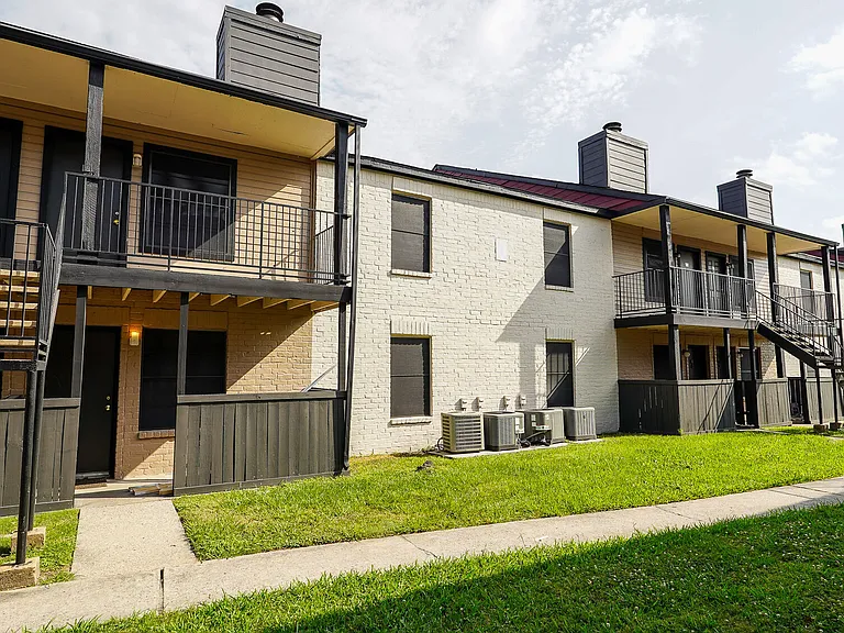 Avery Place — Photo 14