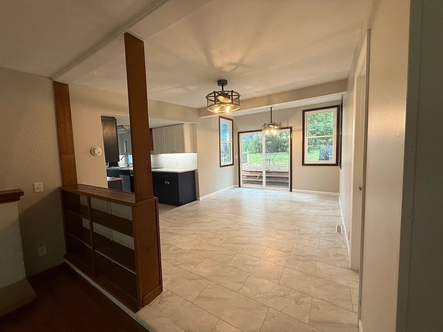 3406 S Barbett Ave — Photo 4