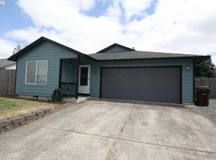 665 Storey Dr, Molalla, OR 97038