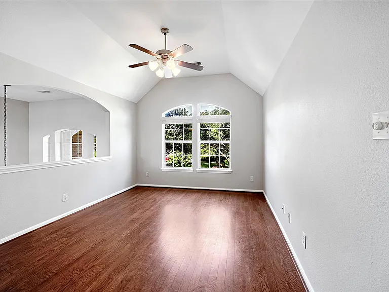 13707 Elm Shores Dr — Photo 15