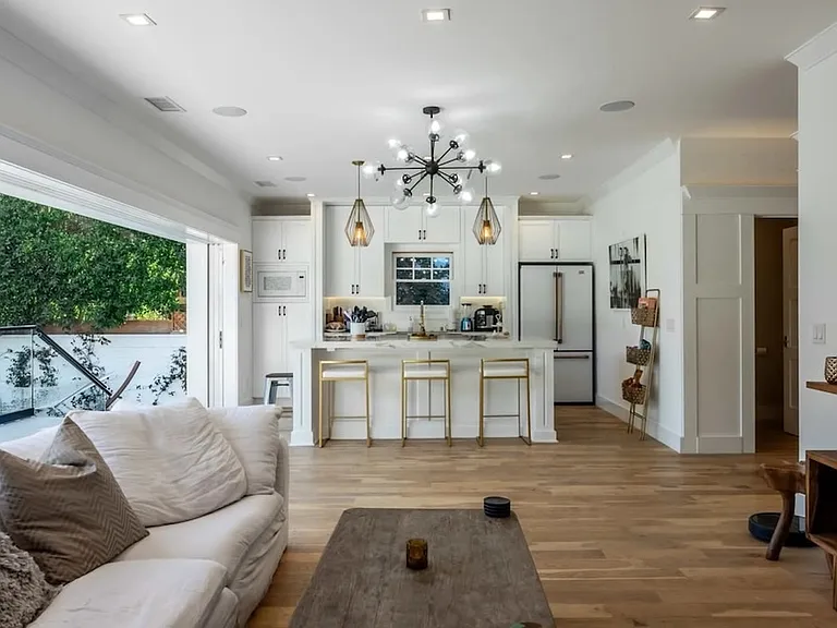 1524 N Sierra Bonita Ave — Photo 10