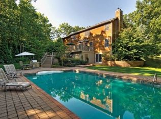 7 Rawson Rd, Sag Harbor, NY 11963