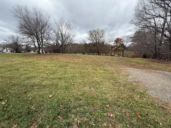 301 Glendale Rd, Lucasville, OH 45648