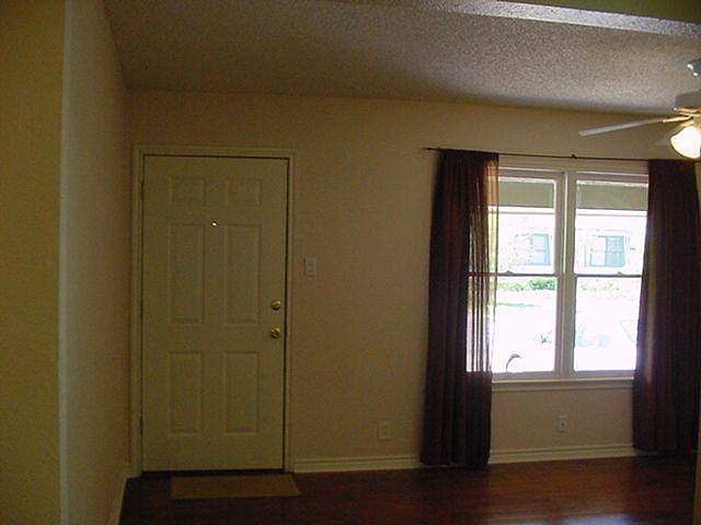1st image of 1114 Shiels Dr