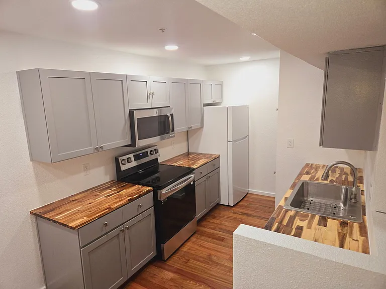 1385 W University Ave #3-124 — Photo 5
