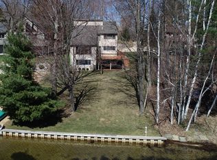 7799 W Lake Dr, Stanwood, MI 49346