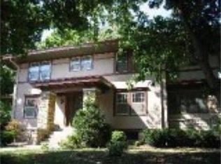 12 W 54th St, Kansas City, MO 64112