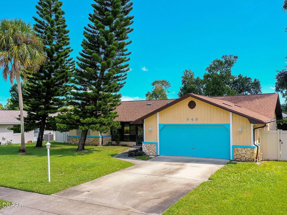 1st image of 949 Tall Pine Dr