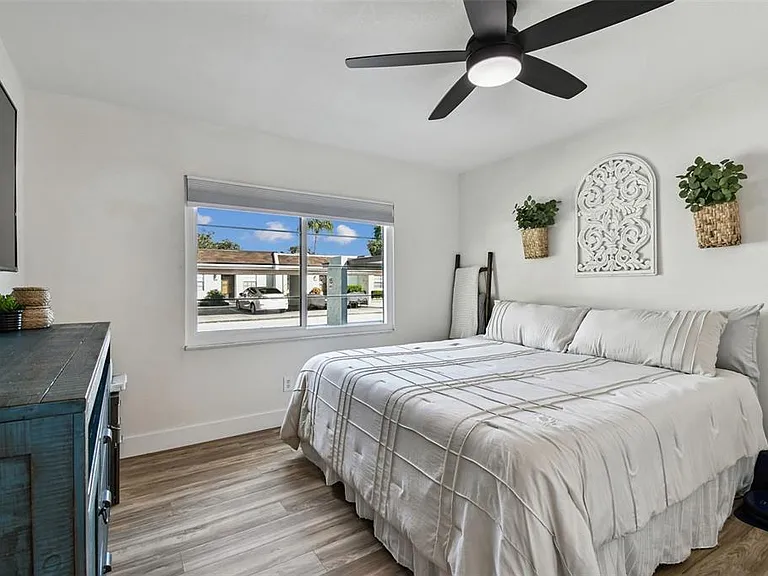 9032 Mission Oaks Blvd #F — Photo 21