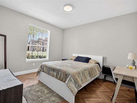 4th image of 839 Grand Regency Point #104