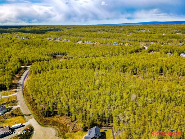 4615 W Riggs Cir, Wasilla, AK 99654