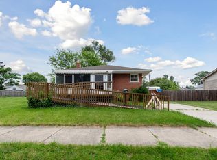 875 8th St, Wyandotte, MI 48192