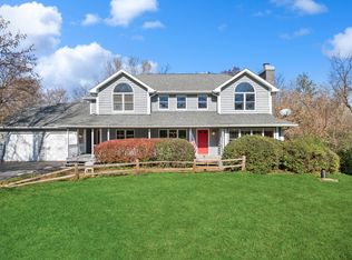 41W022 Powers Rd, Huntley, IL 60142