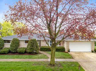 133 E Adams St, Elmhurst, IL 60126