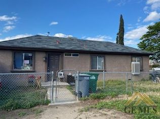 701 Dover St, Delano, CA 93215