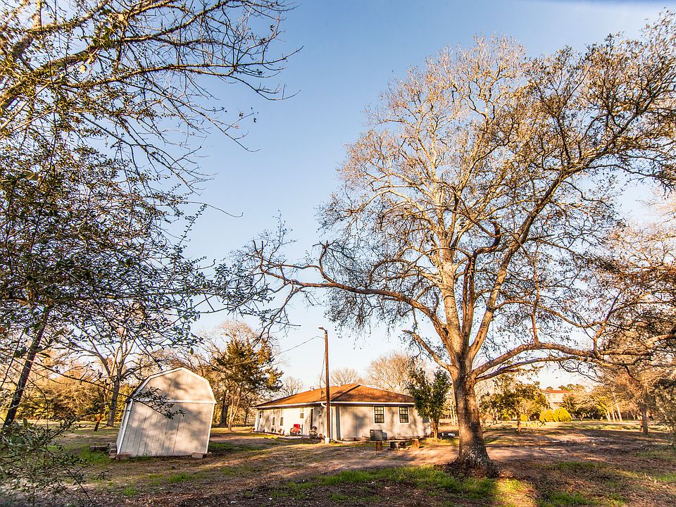 Quiet country living in unrestricted