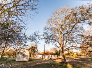 39618 West Rd, Hempstead, TX 77445