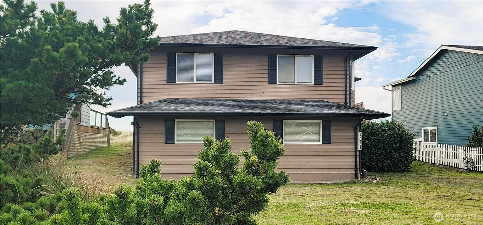 32805 G Street photo 1