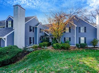 73 Countryside Dr, Basking Ridge, NJ 07920
