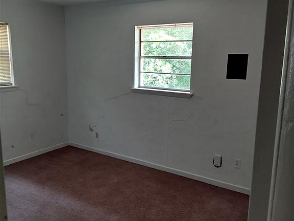 5th image of 5718 NW Ash Ave