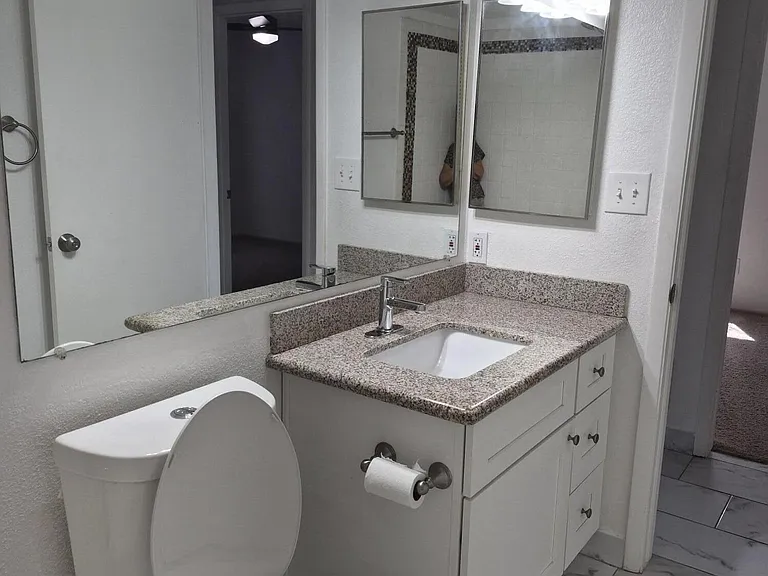 517 W Peralta Ave — Photo 9