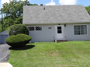 1407 Charlotte Dr, Rockford, IL 61108