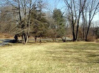 11 Creemer Rd, Armonk, NY 10504
