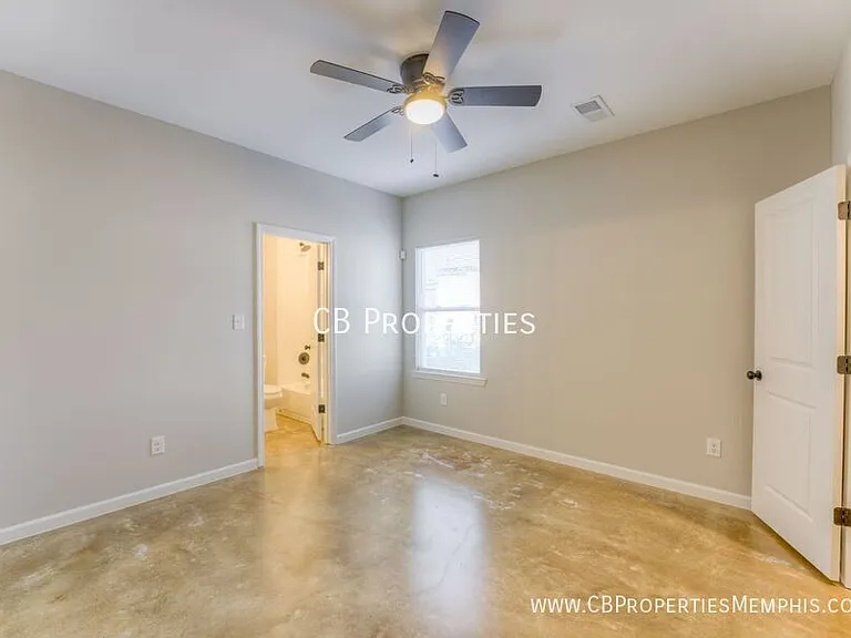 650-652 Ayers St #650 — Photo 9