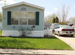 1021 S 9th St, Dekalb, IL 60115