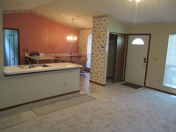 3rd image of 1688 Gardenstone Dr