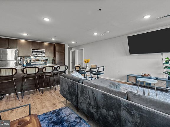 5th image of 1608 Ridge Ave APT 302