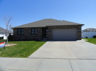 2421 Queen Dr, Sidney, NE 69162