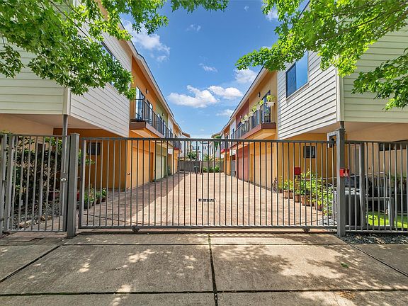 4th image of 4509 Eigel St #B