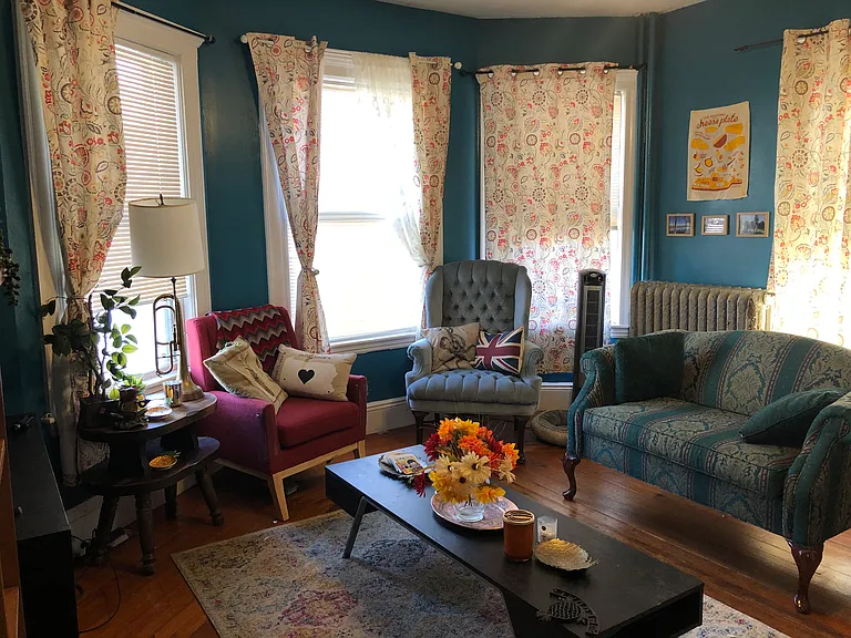 Gordon St — Photo 14
