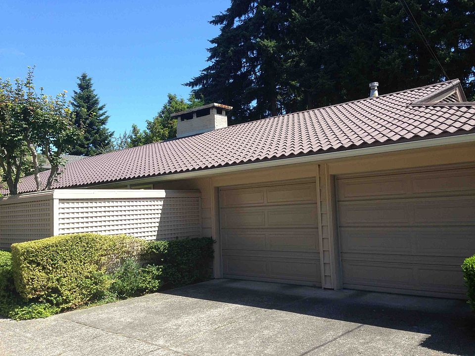 2nd image of 5704 39th Ave NE
