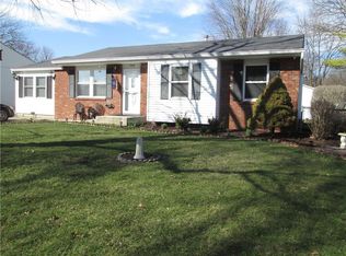 11416 E Stoeppelwerth Dr, Indianapolis, IN
