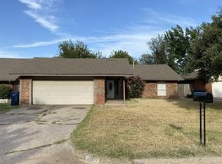8516 N McMillan Ave, Oklahoma City, OK 73132