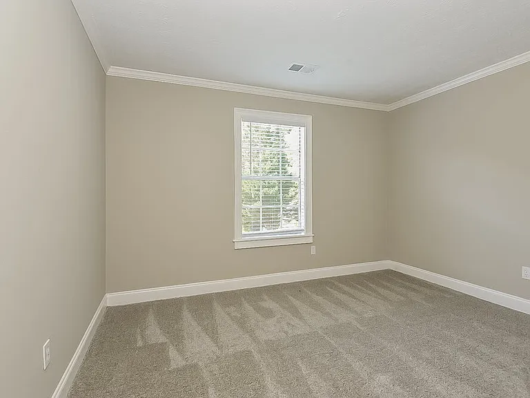 885 Trace Cir NE — Photo 15