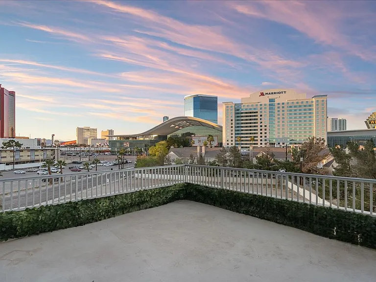 360 E Desert Inn Rd #407 — Photo 38