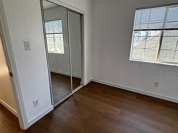 4th image of 244 W 60th St