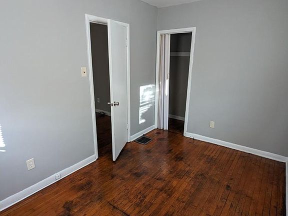 5th image of 152 Collingwood Ave
