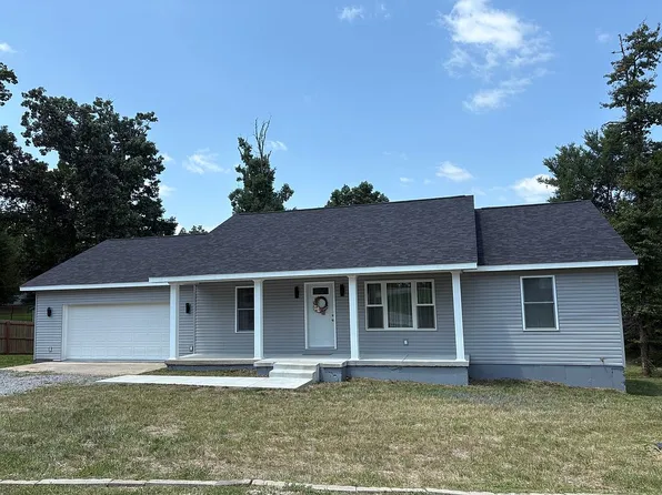 354 Meadow View Dr, Poplar Bluff, MO 63901