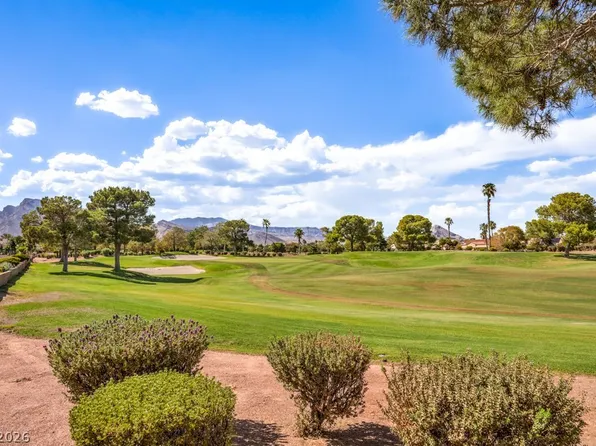 9076 Sundial Dr, Las Vegas, NV 89134