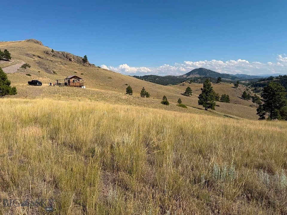 19th image of 64 Lookout Point Ln